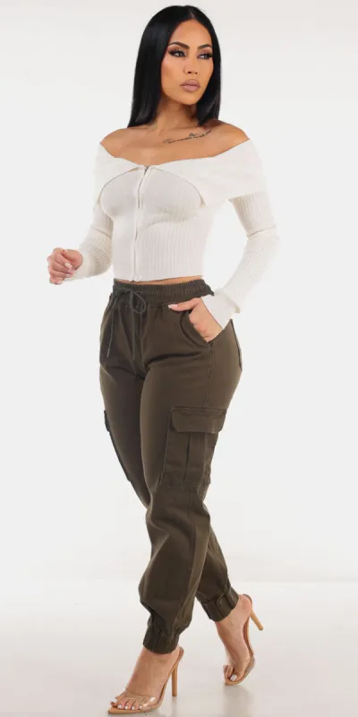 White Cargo Jogger Look sold by Moda
