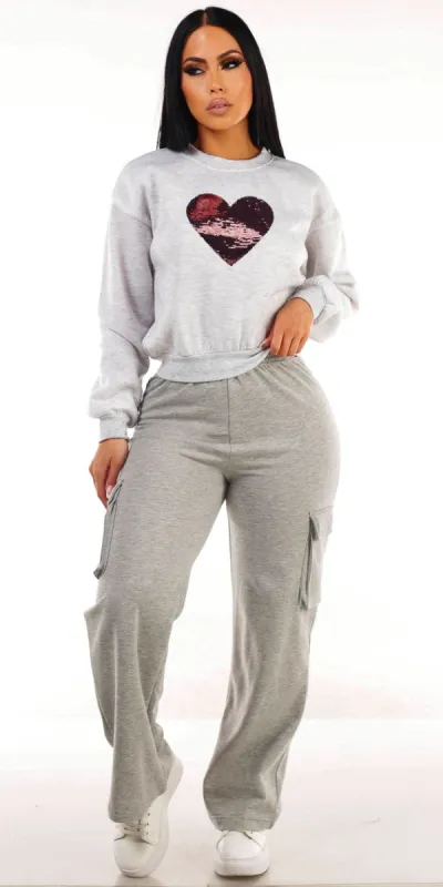 Grey Sweatshirt & Pants Outfit sold by Moda