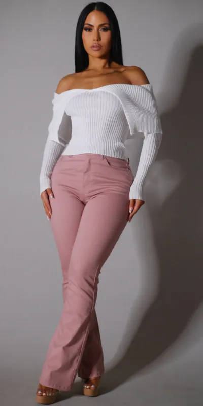 White Butt Lift Bootcut Look sold by Moda