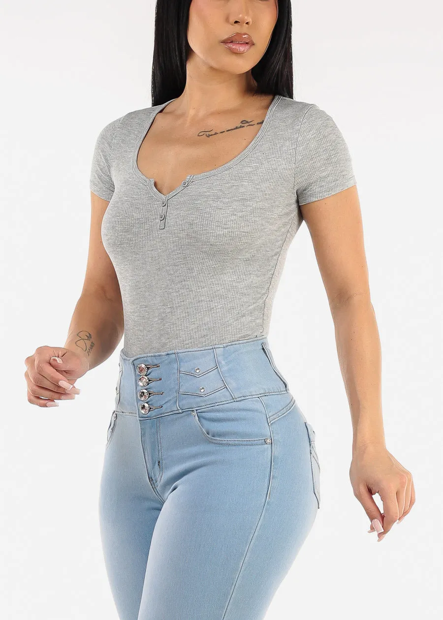Stretchy Short Sleeve Vneck Ribbed Tee Grey sold by Moda