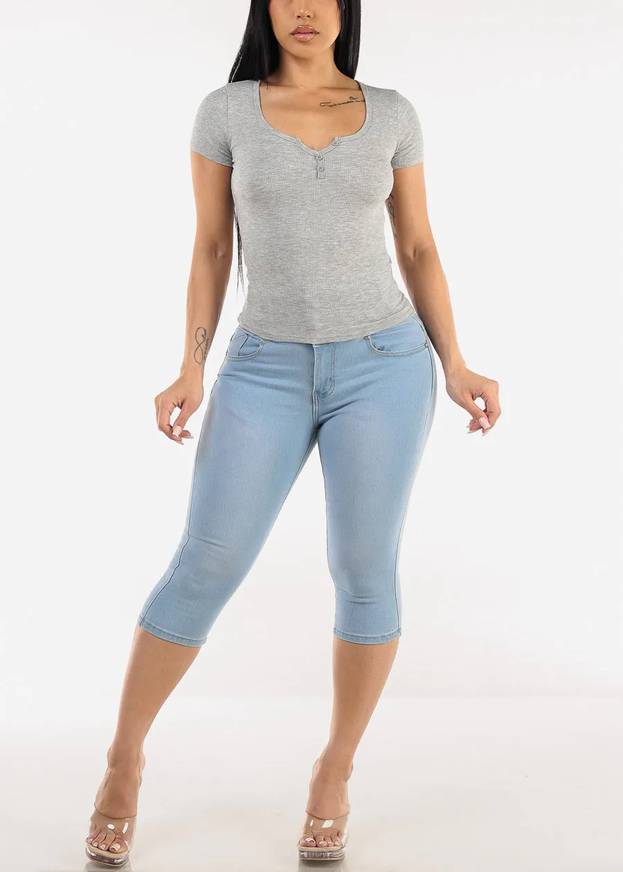 Stretchy Short Sleeve Vneck Ribbed Tee Grey sold by Moda product image thumbnail 2