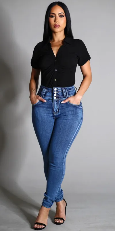 Ruched Levantacola Skinnies Look sold by Moda