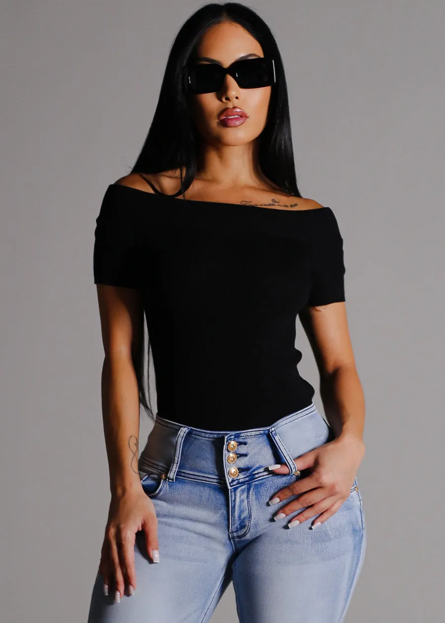 Off Shoulder Stretchy Top Black sold by Moda