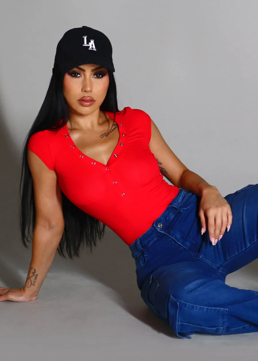Short Sleeve Vneck Ribbed Stretch Top Red sold by Moda