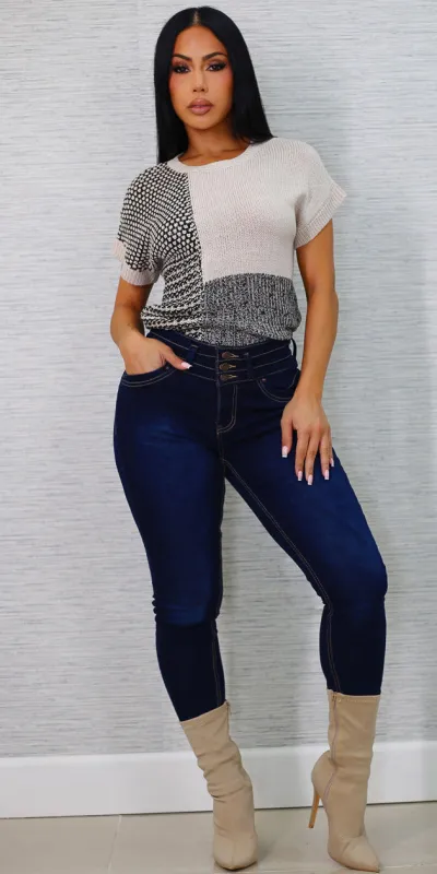 Sweater & Levantacola Skinnies Set sold by Moda