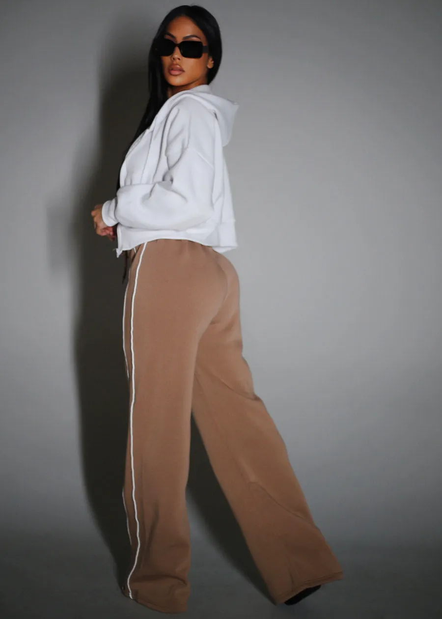 High Waisted Wide Leg Fleece Sweatpants Mocha sold by Moda product image thumbnail 5