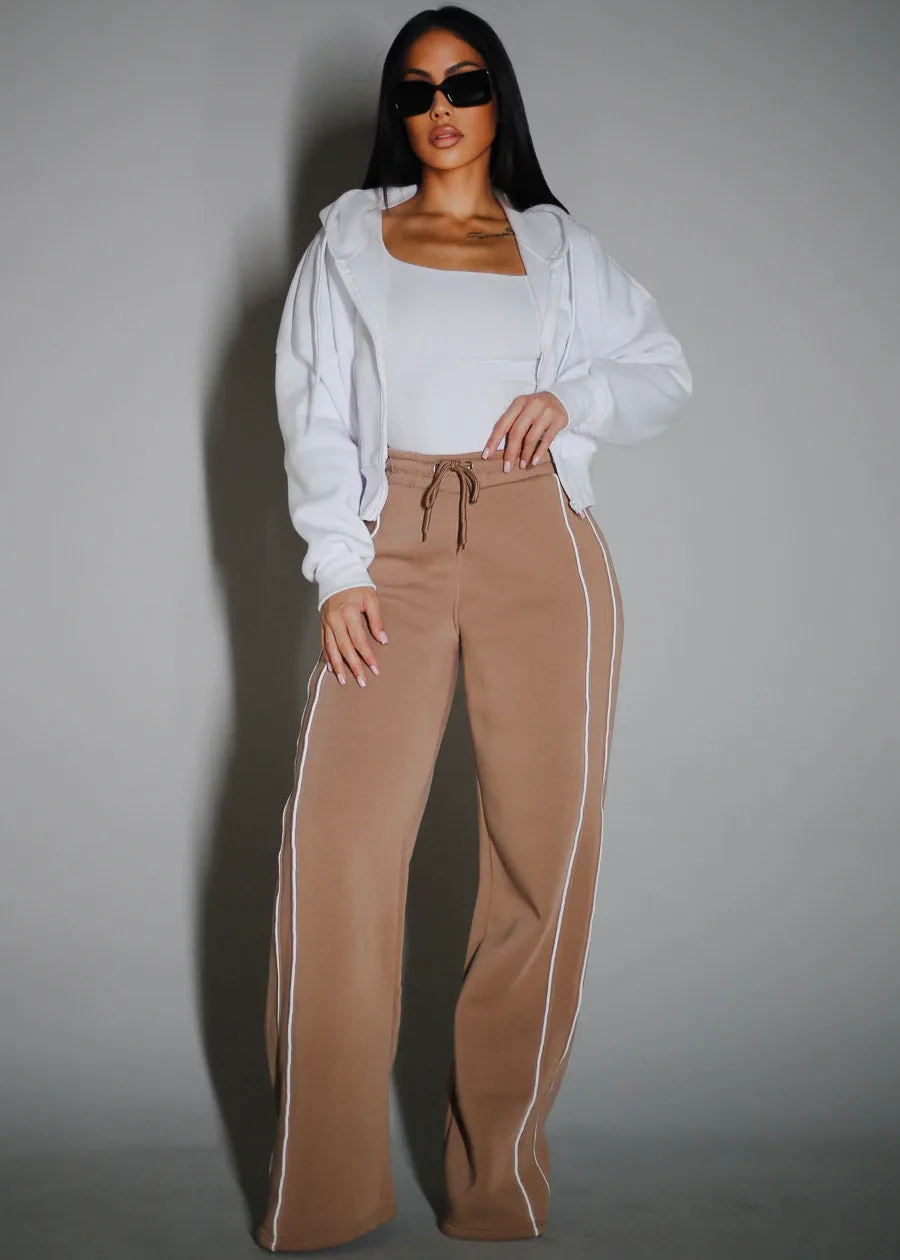High Waisted Wide Leg Fleece Sweatpants Mocha sold by Moda product image thumbnail 2