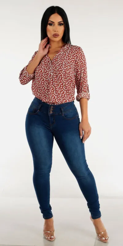 Med Blue Butt Lifting Mid Rise Skinny Jeans with Roll Up Sleeve Floral Vneck Blouse sold by Moda