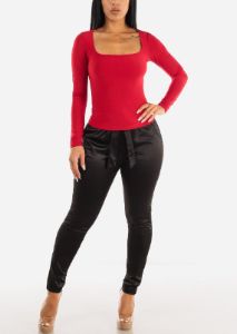 Red Long Sleeve Square Neck Fitted Top sold by Moda