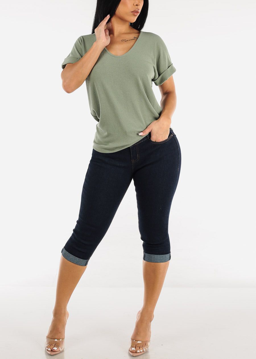 Butt Lifting Mid Rise Cuffed Denim Capris Dark Wash sold by Moda product image thumbnail 2