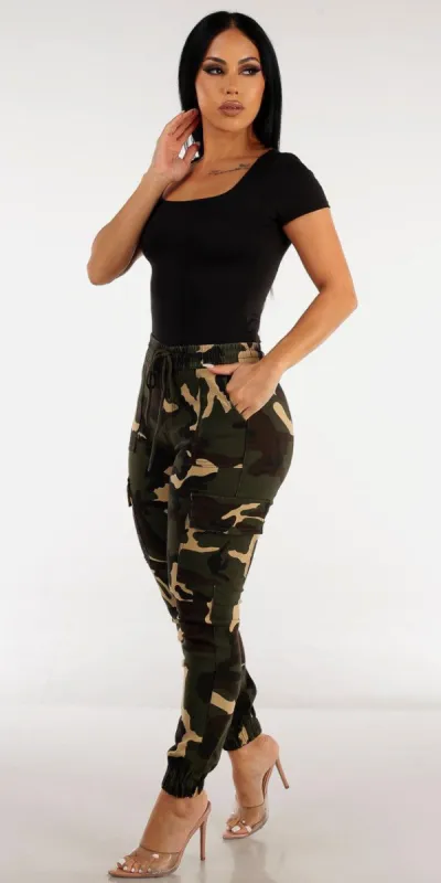 Drawstring Waist Camouflage Joggers with Black Short Sleeve Square Neck Top sold by Moda