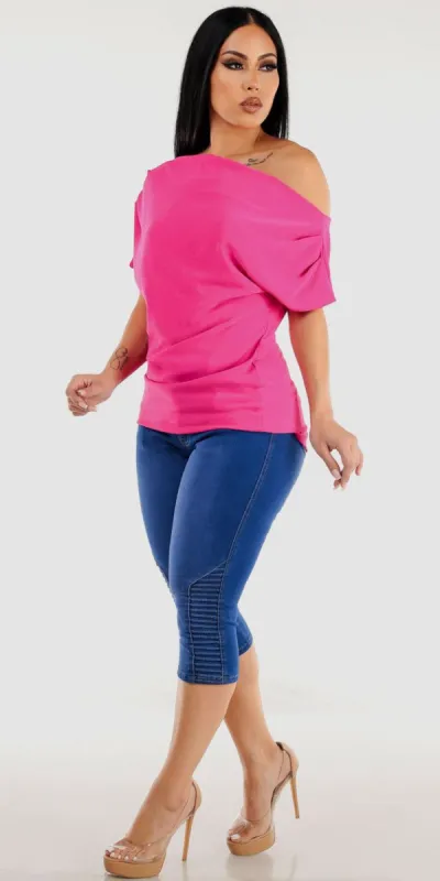 Pleated Butt Lift Capris Look sold by Moda