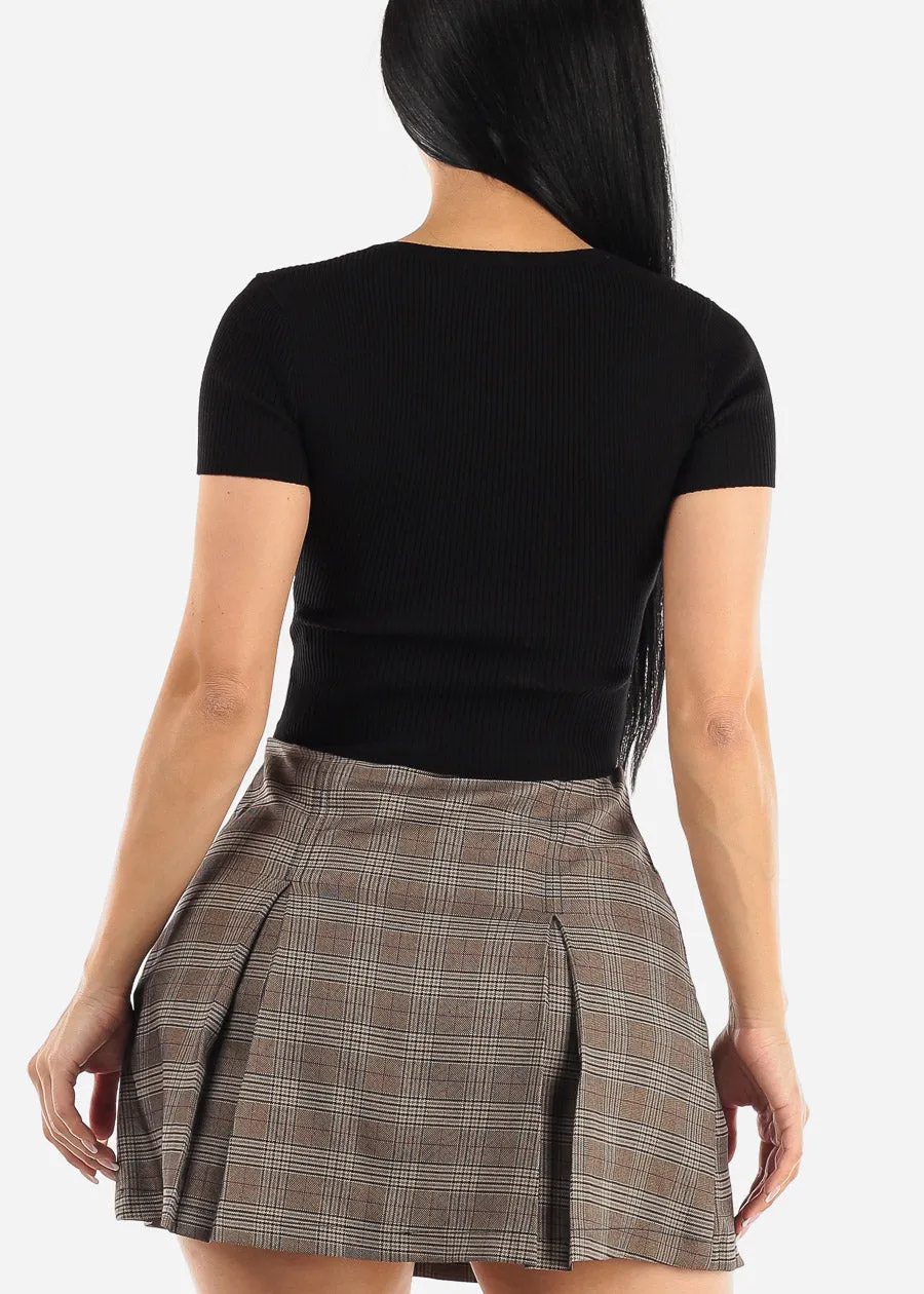 Black Stretchy Knit Short Sleeve Clasp Closure Crop Top sold by Moda product image thumbnail 4