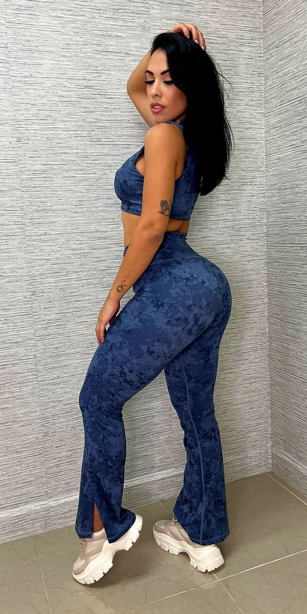 Navy Printed Flared Active Leggings Navy Printed Sports Bra and Open Back Navy Athleisure Top sold by Moda product image thumbnail 3