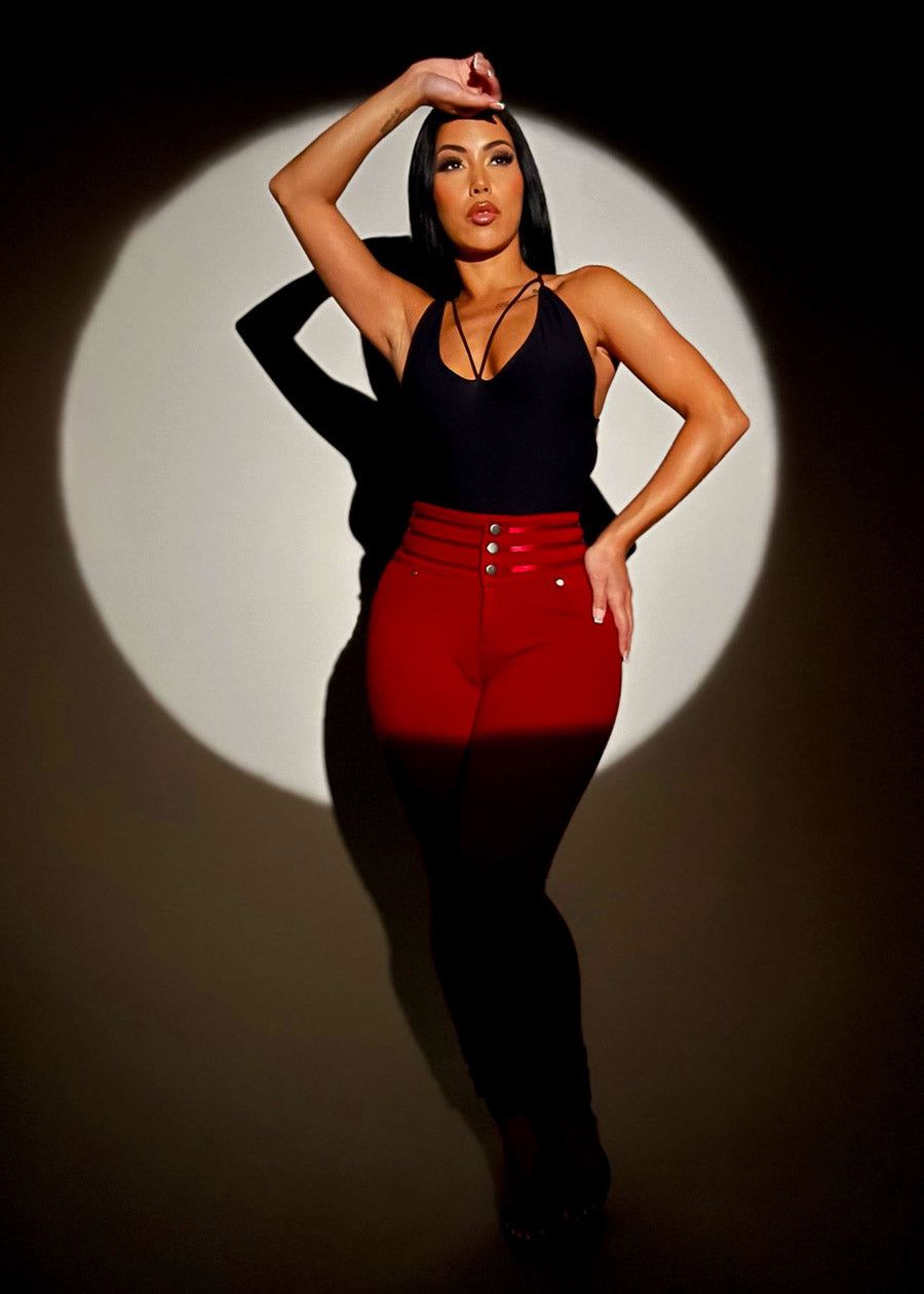 Black Open Back Seamless Bodysuit sold by Moda