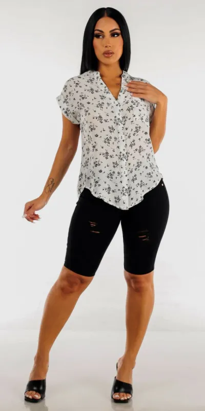 Ripped Levantacola Black Bermuda Shorts with White Floral Short Sleeve Button Up Shirt sold by Moda