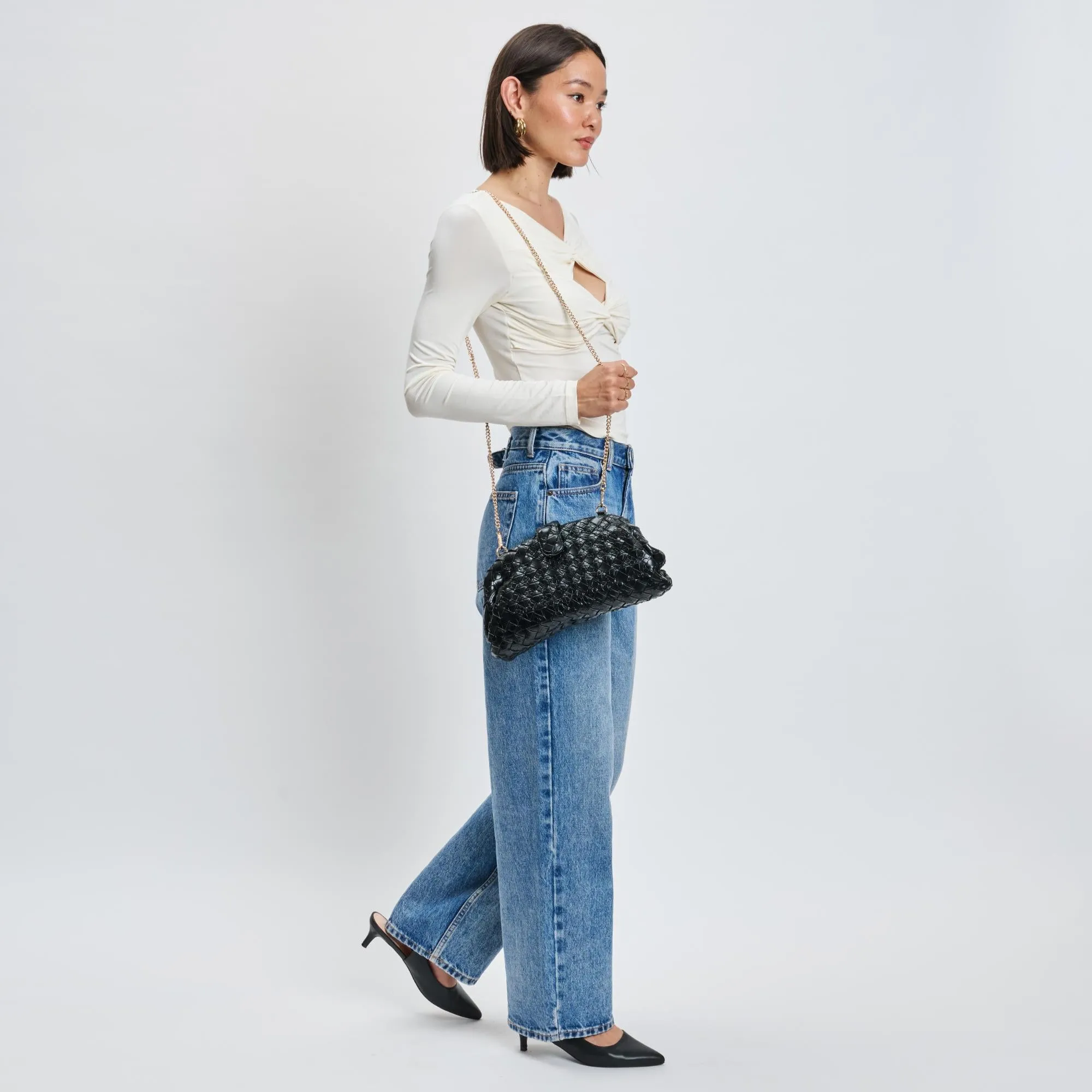 GiGi Crossbody sold by Moda Luxe product image thumbnail 4