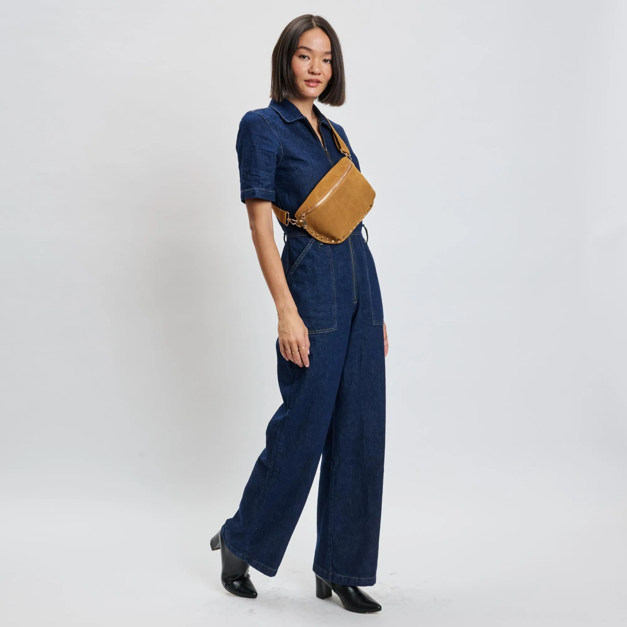 Gizelle-Suede Belt Bag sold by Moda Luxe product image thumbnail 4