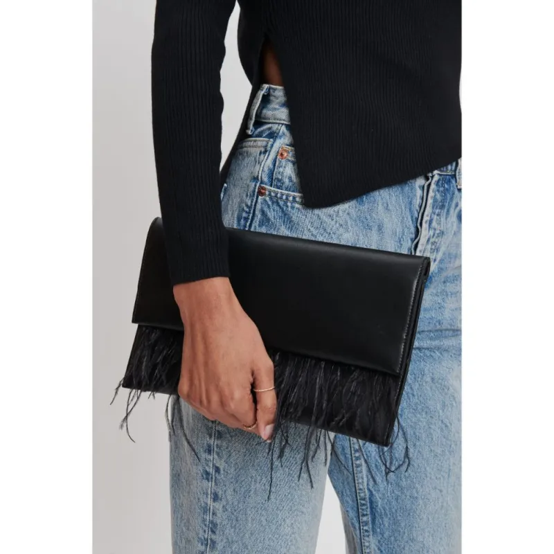 Everlee Clutch sold by Moda Luxe