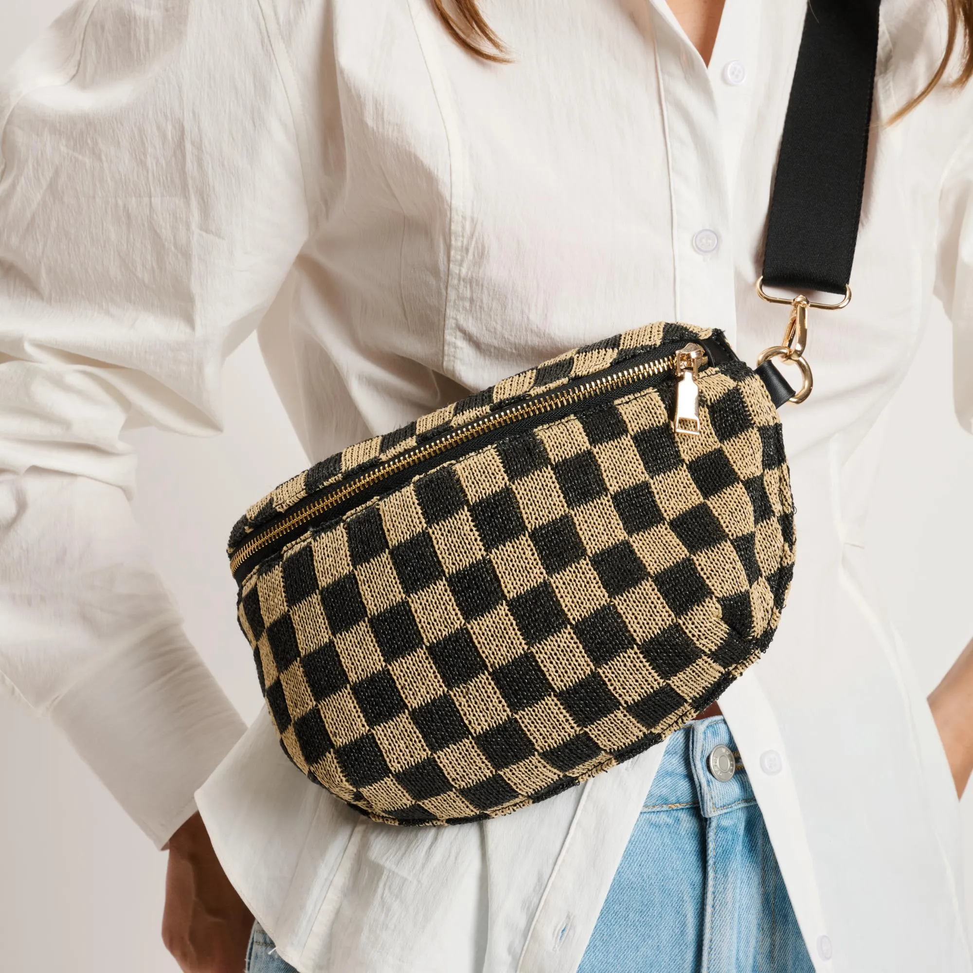 Gizelle - Large Checker Belt Bag sold by Moda Luxe product image thumbnail 4