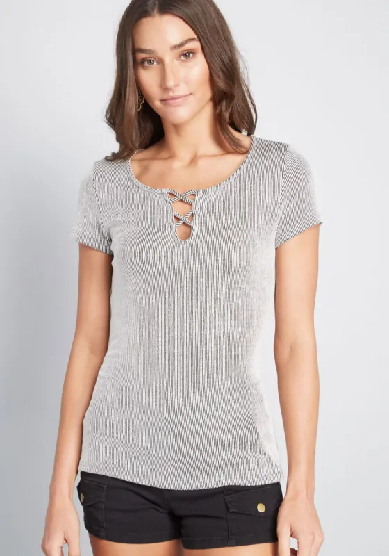 Crisscross Notch Ribbed Tee sold by Modcloth