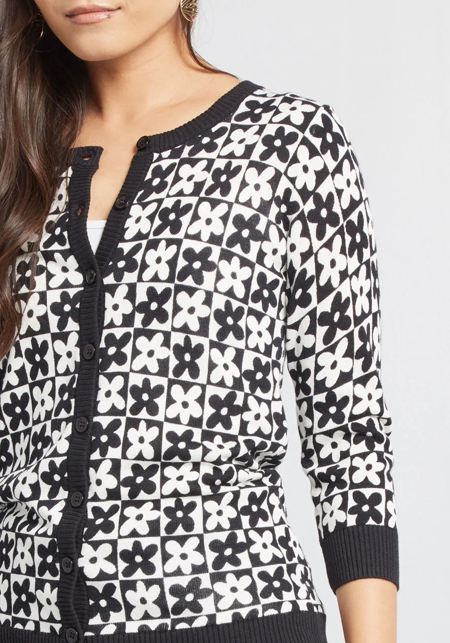 Story of Splendor Cardigan sold by Modcloth product image thumbnail 4