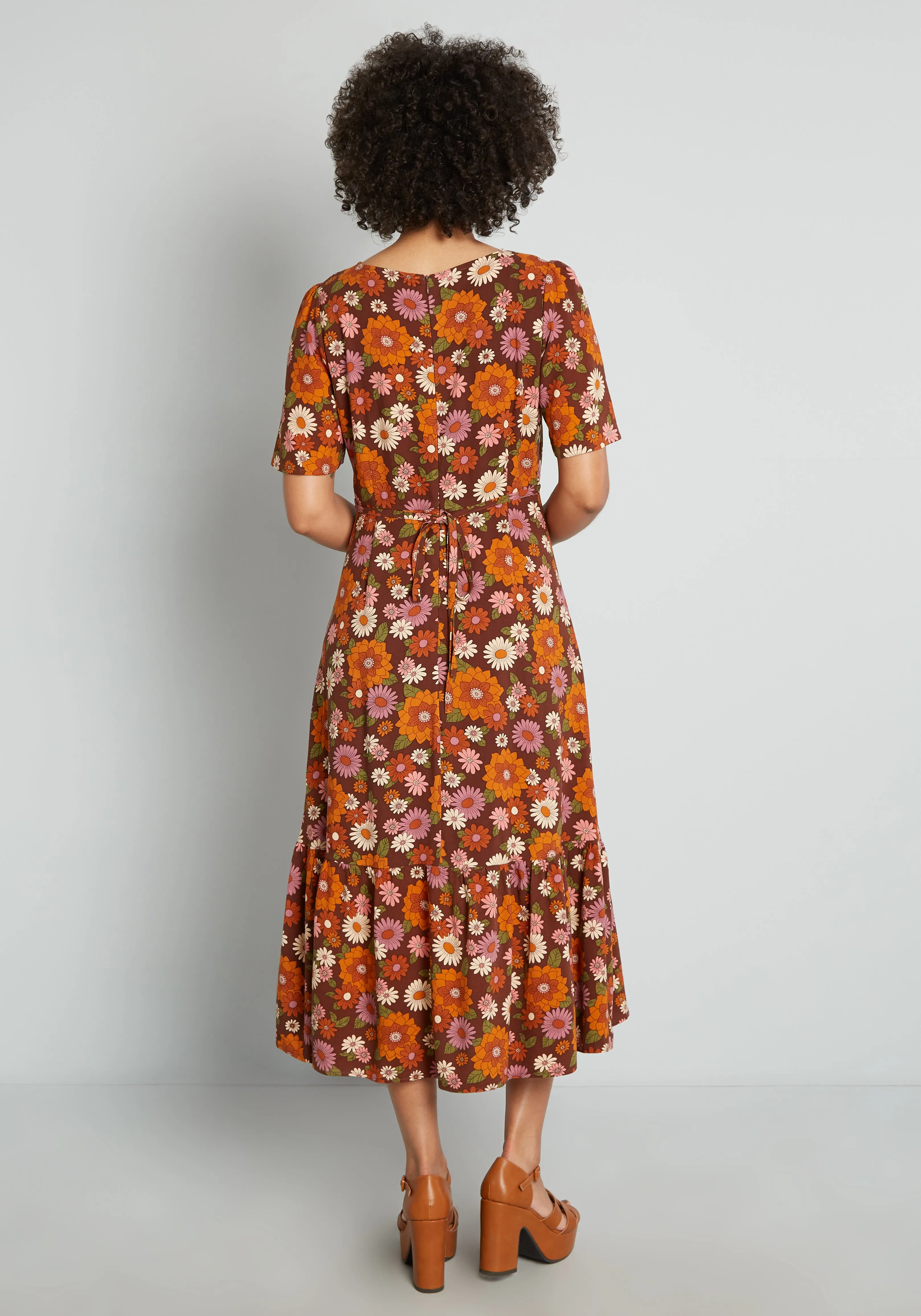 That 70's Glow Midi Dress sold by Modcloth product image thumbnail 2