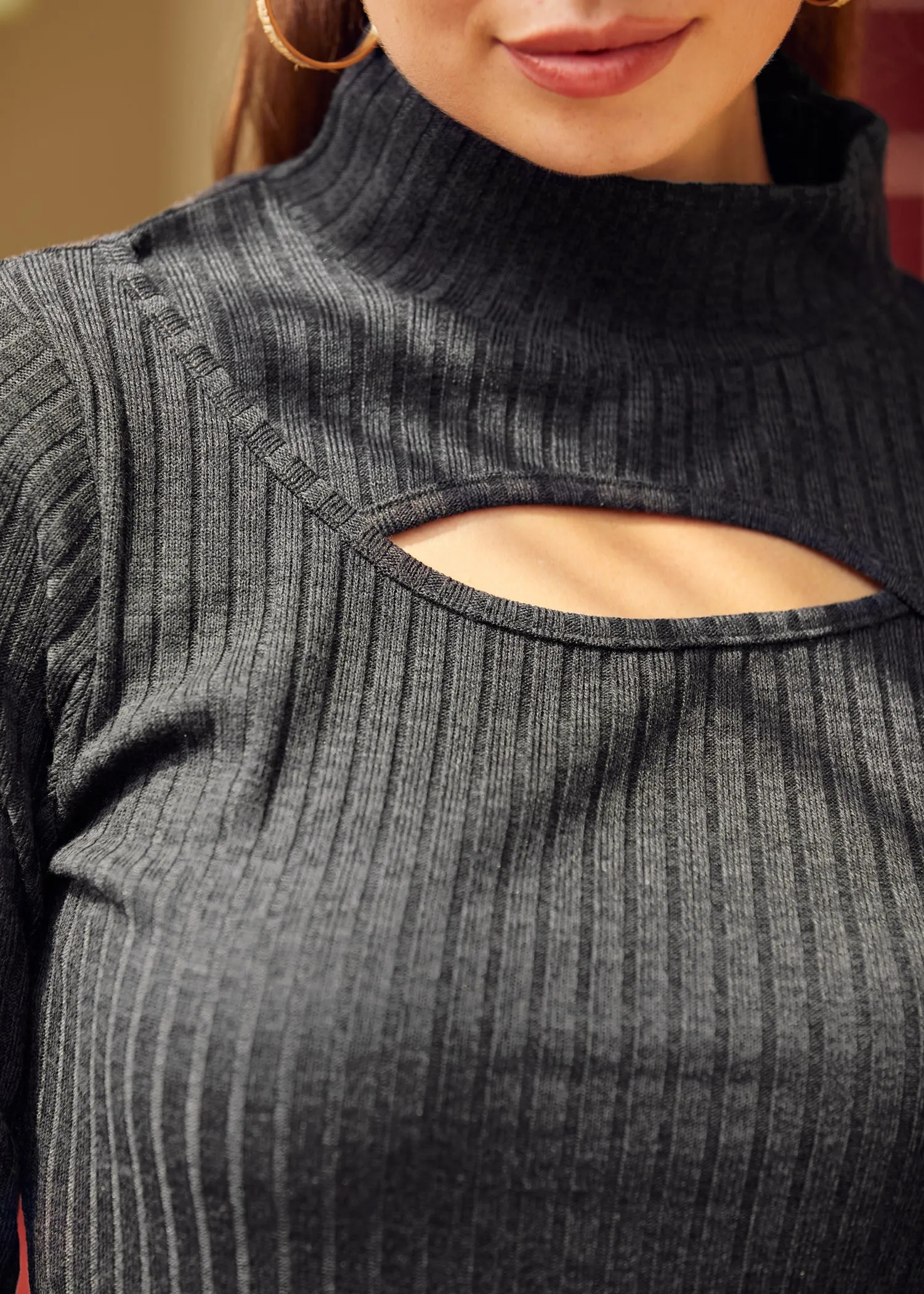 Peekaboo Mock Neck Top (Final Sale) sold by Modcloth product image thumbnail 4