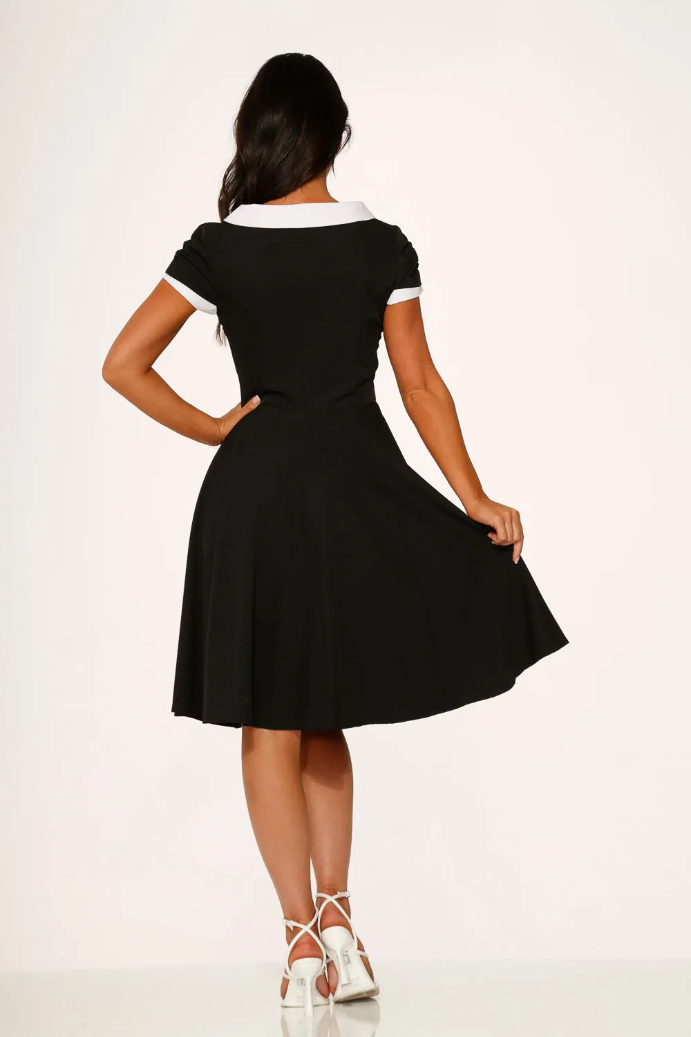 Black & White Keyhole Swing Dress sold by Modcloth product image thumbnail 5