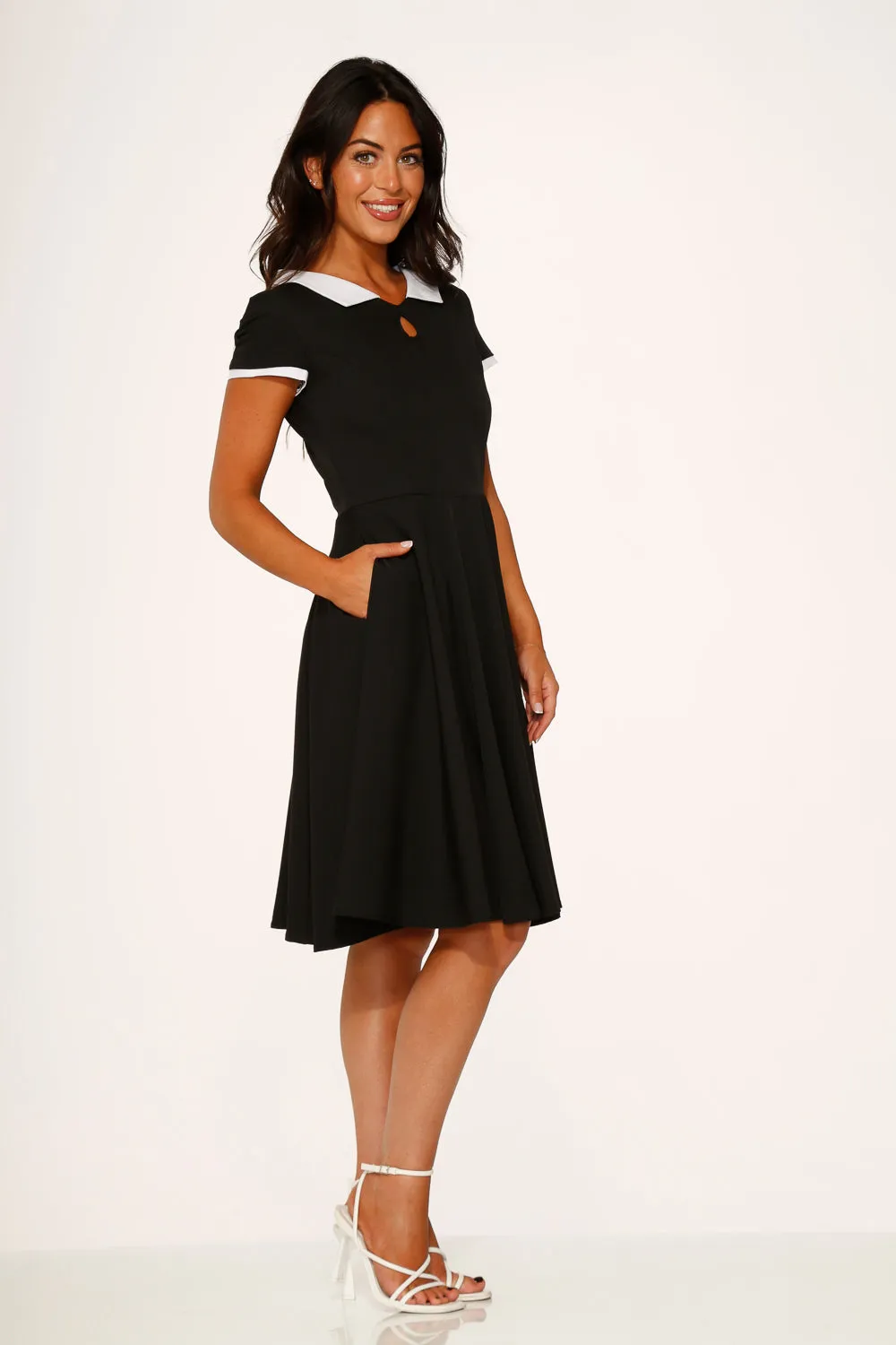 Black & White Keyhole Swing Dress sold by Modcloth product image thumbnail 3