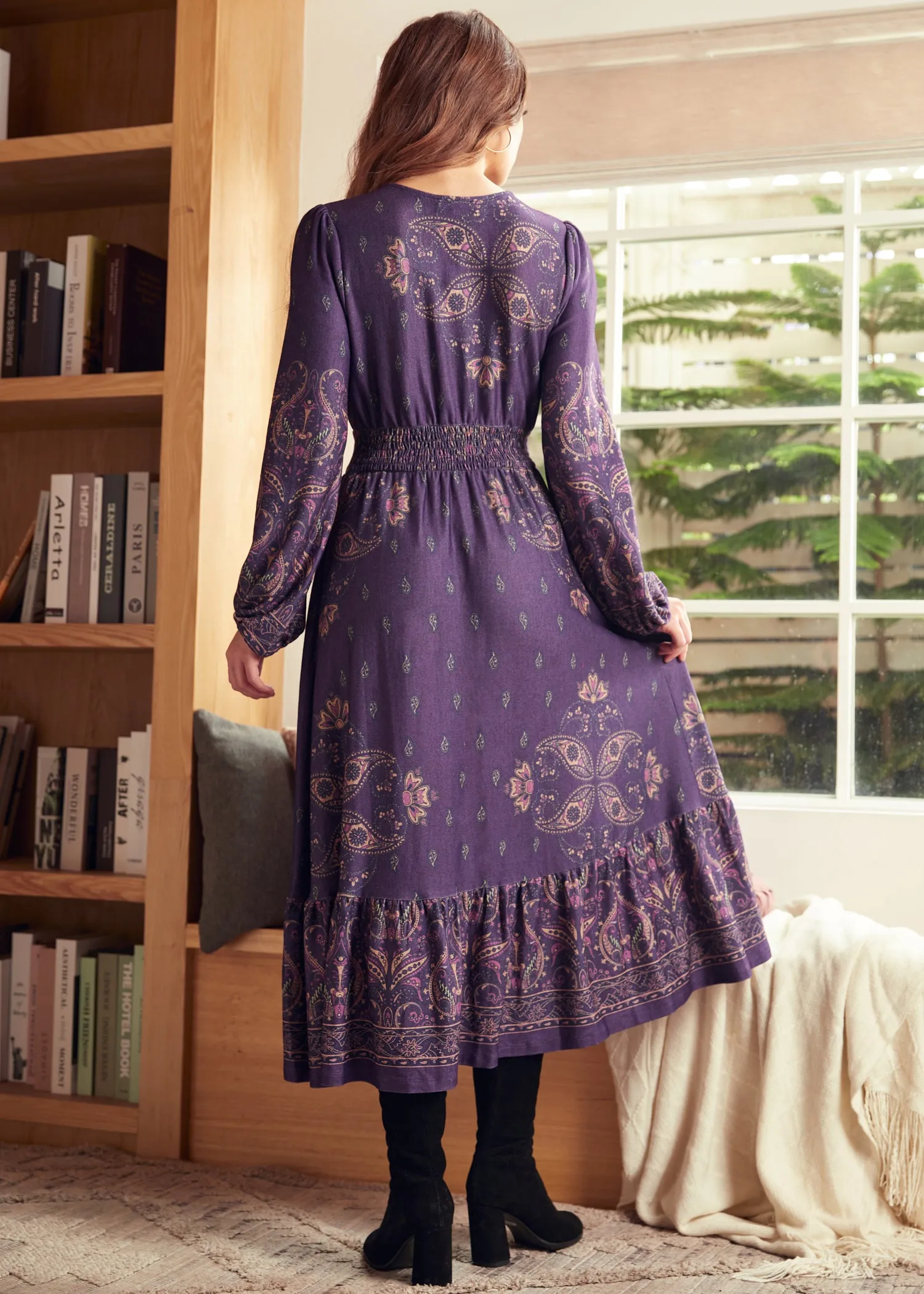 Goldie Hour V-Neck Midi Dress sold by Modcloth product image thumbnail 5