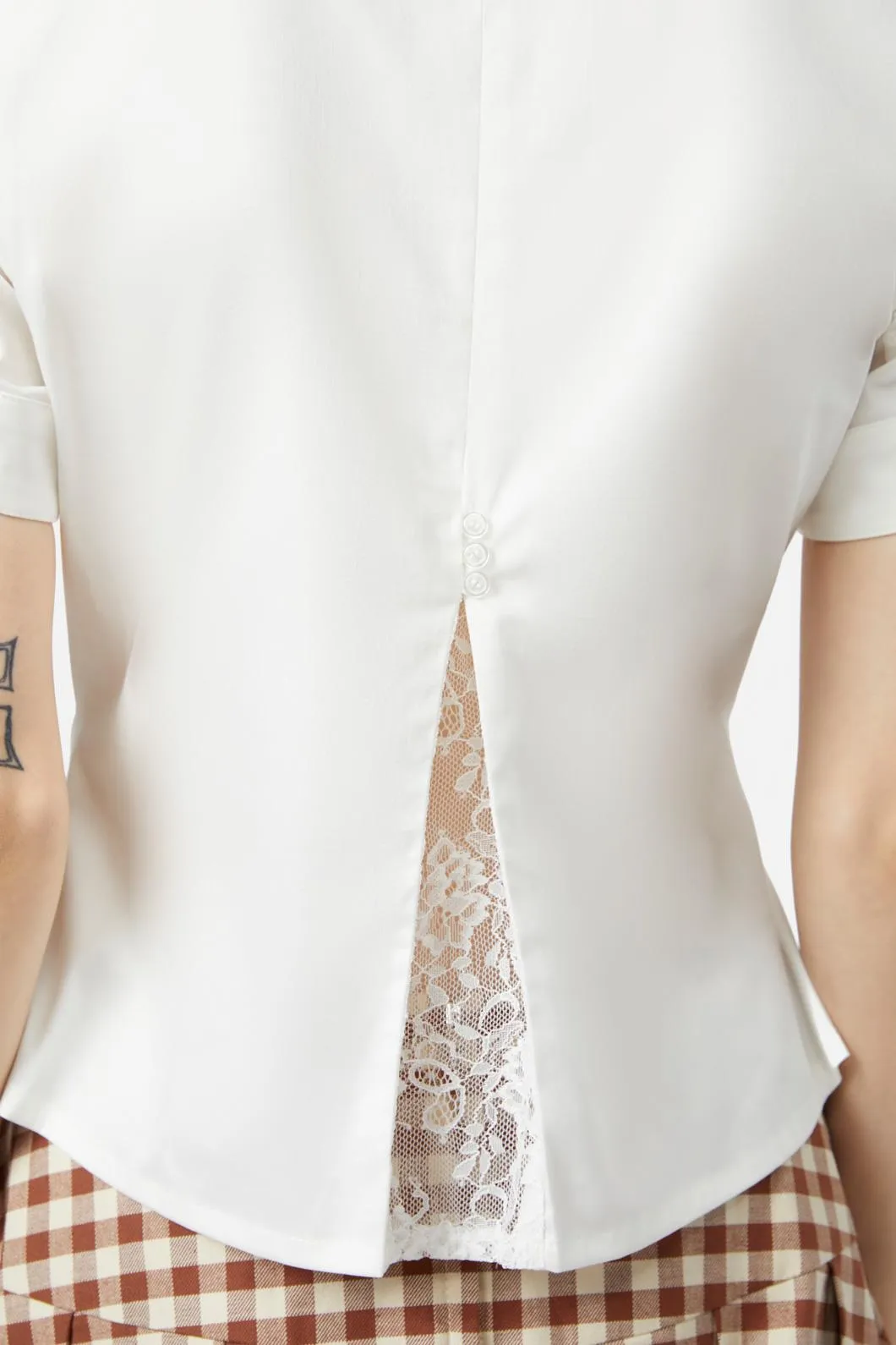 Sunset Lace Trim Blouse sold by Modcloth product image thumbnail 5