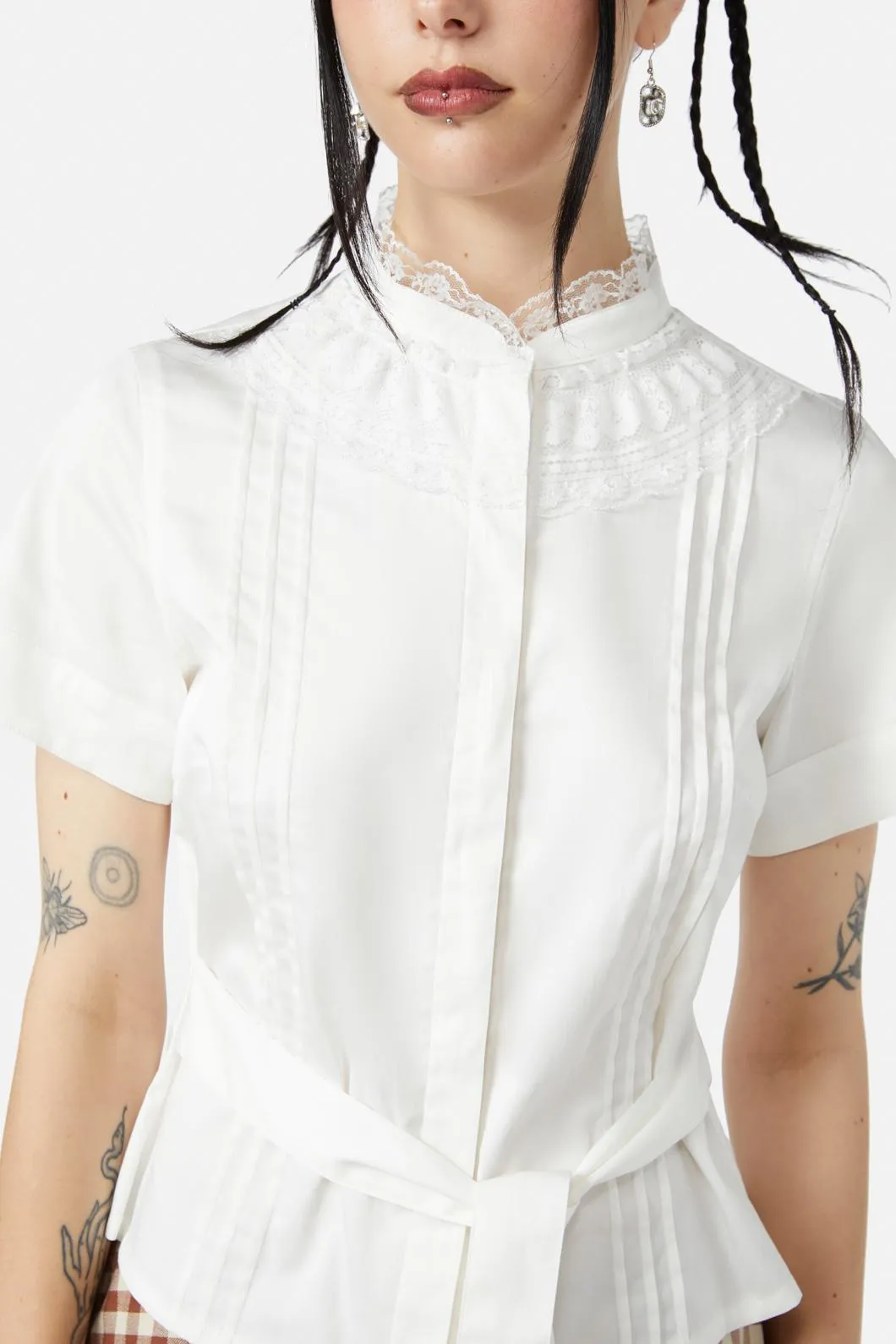 Sunset Lace Trim Blouse sold by Modcloth product image thumbnail 4