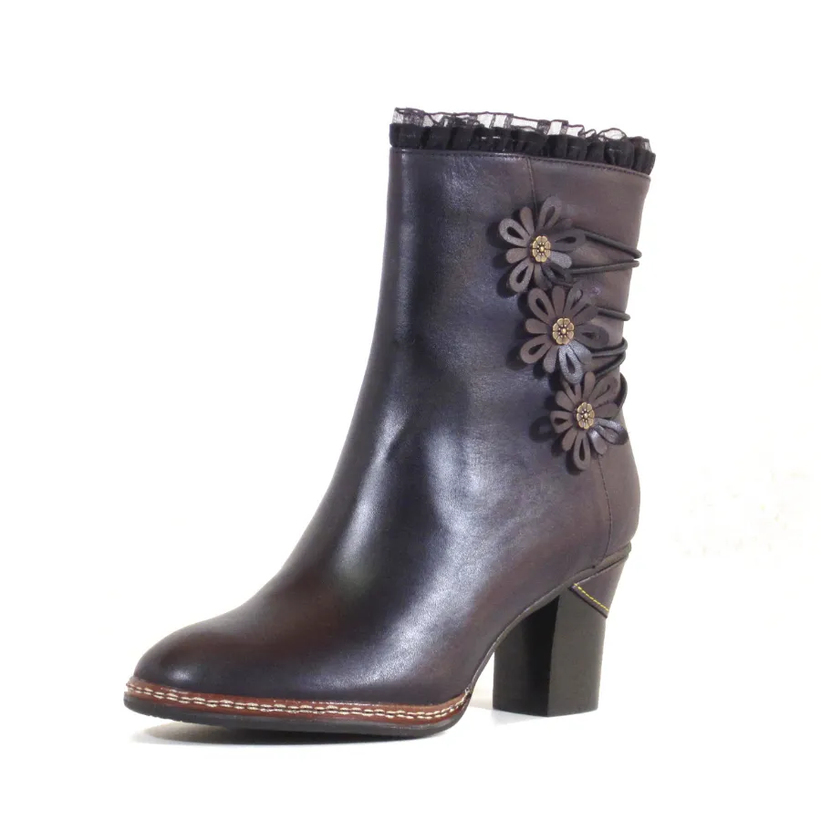 Golan Victorian Booties sold by Modcloth product image thumbnail 5