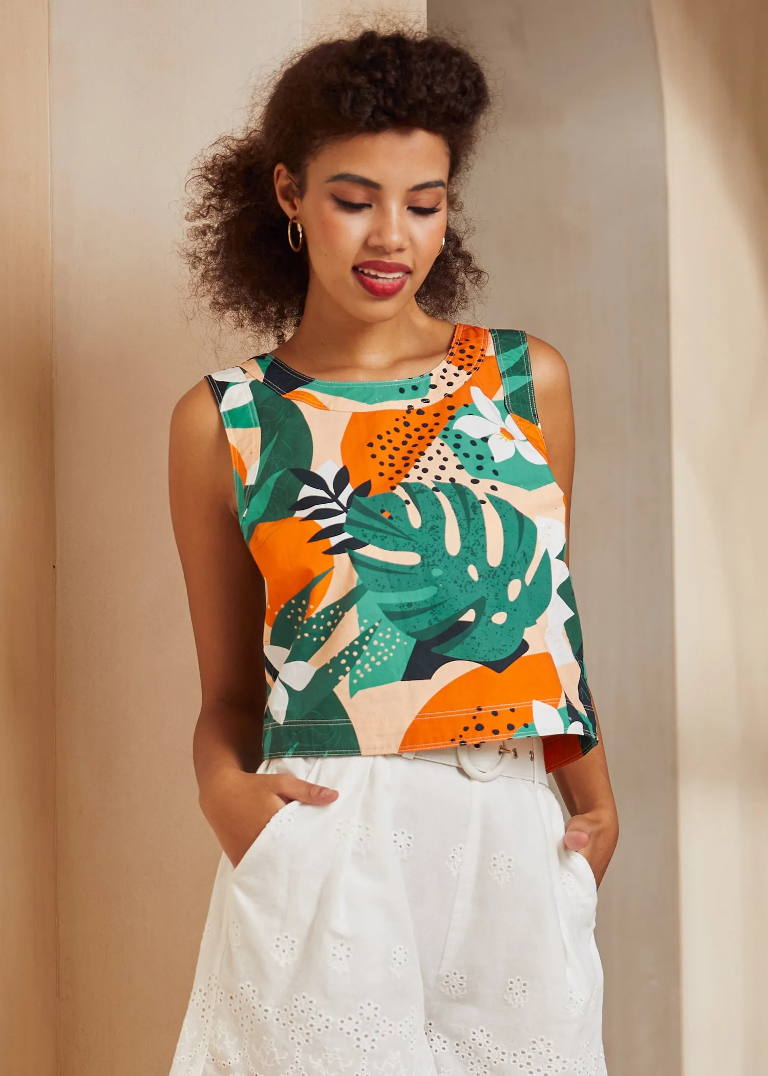 The Breezy Backdrop Top sold by Modcloth