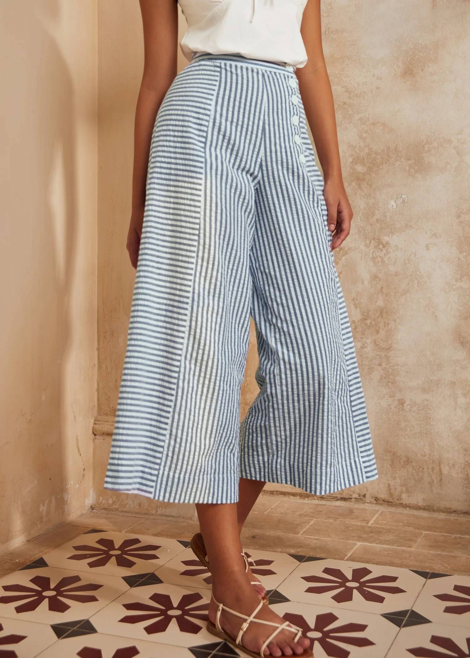 The Sideways Style Gauchos sold by Modcloth product image thumbnail 3