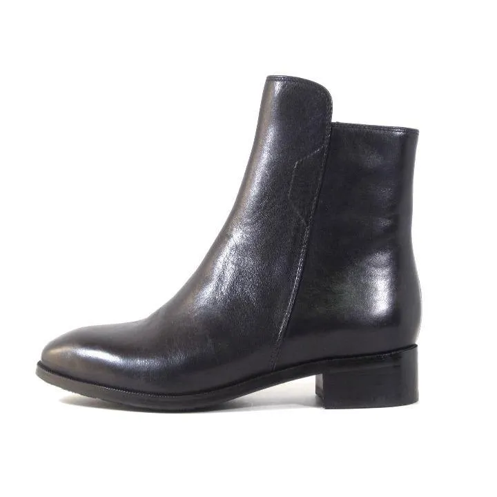 Jake Leather Chelsea Boots sold by Modcloth product image thumbnail 2