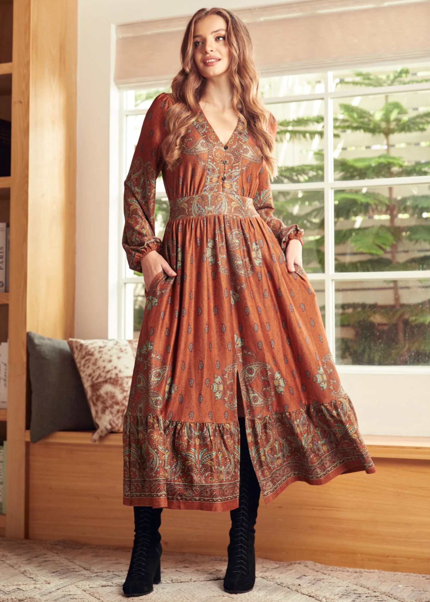 Goldie Hour V-Neck Midi Dress sold by Modcloth product image thumbnail 2