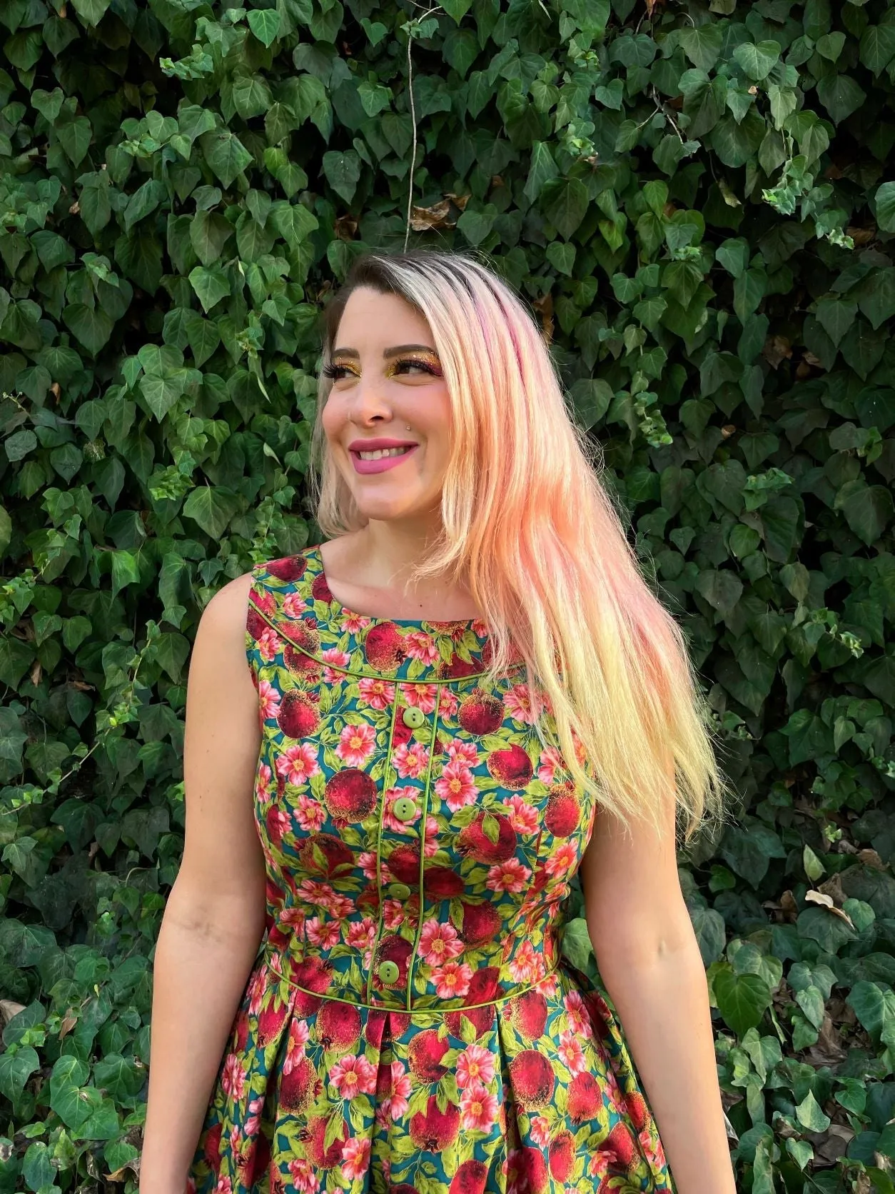 Elizabeth Dress in Pomegranate sold by Modcloth product image thumbnail 4