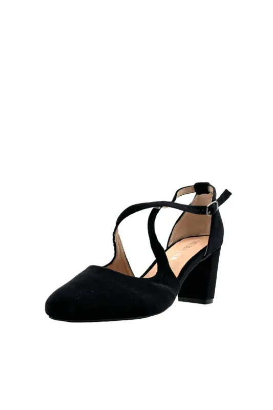 Oren Velvet Mary Jane Heels Black sold by Modcloth