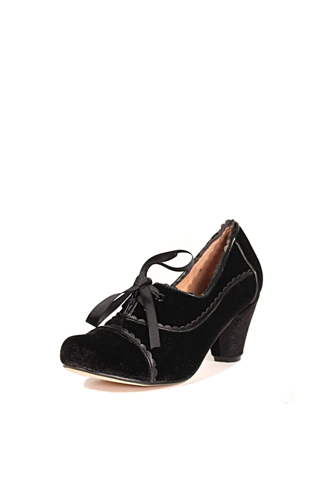 Madison Velvet Retro Heels Black sold by Modcloth product image thumbnail 3