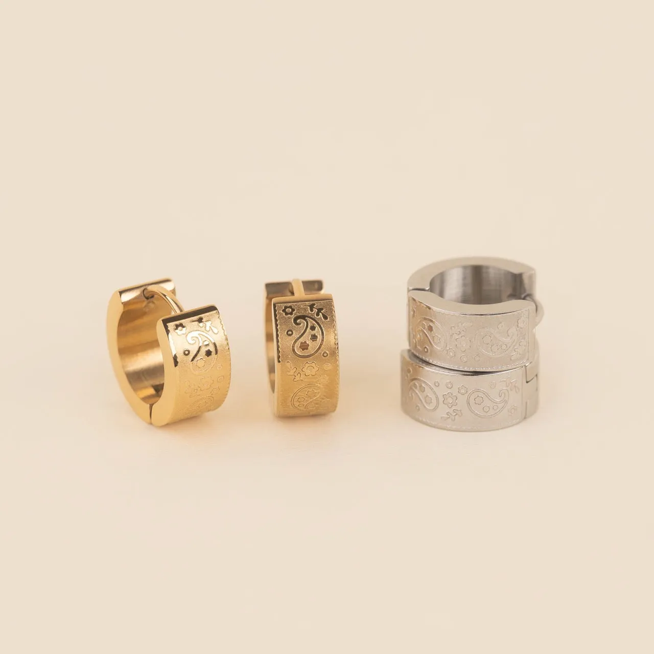 Paisley Super Chunky Huggie Hoop Earrings sold by Modcloth product image thumbnail 4