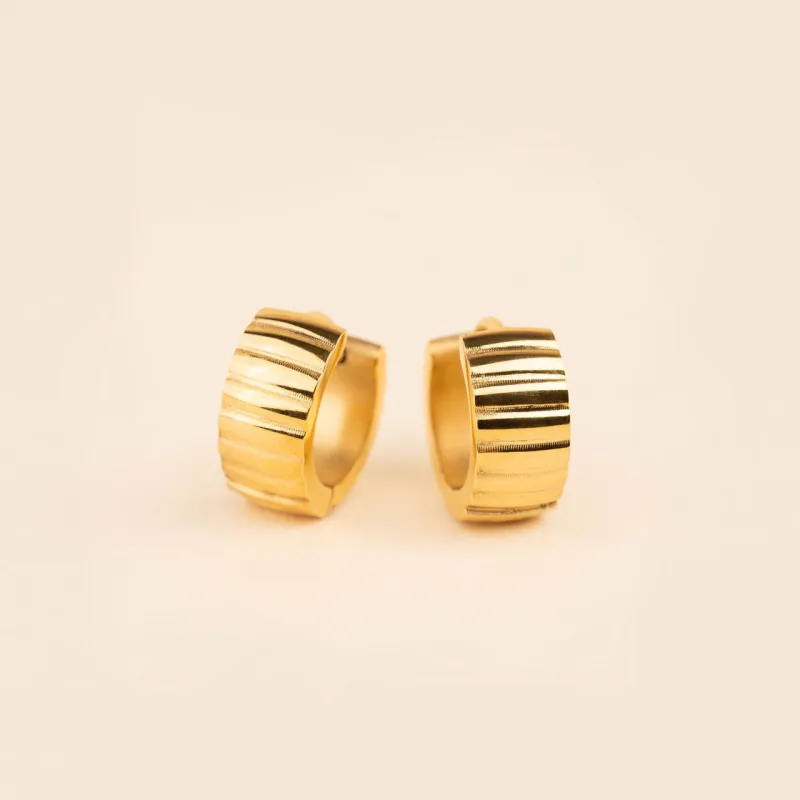 Scalloped Super Chunky Huggie Hoop Earrings sold by Modcloth