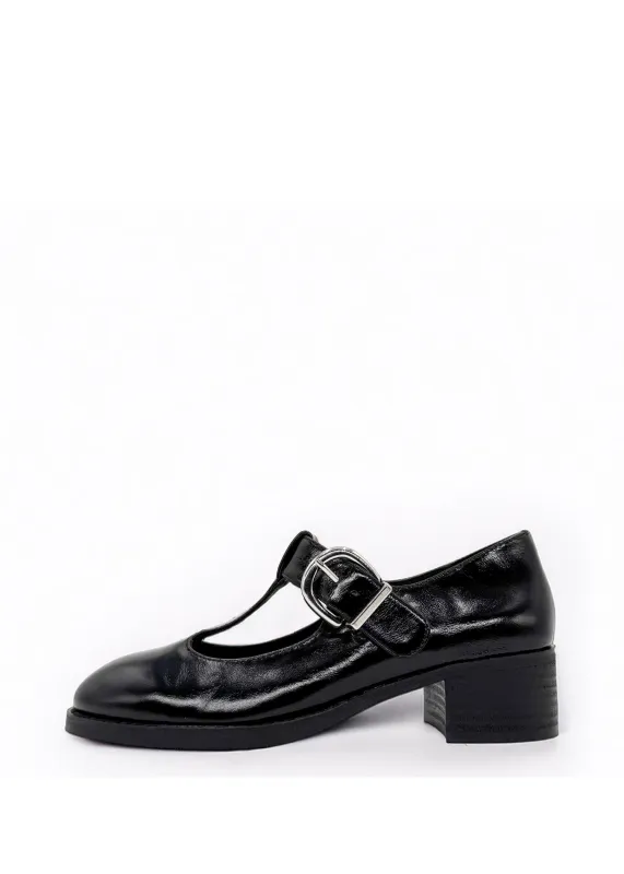 Trapper Leather Mary Janes made by chelsea crew