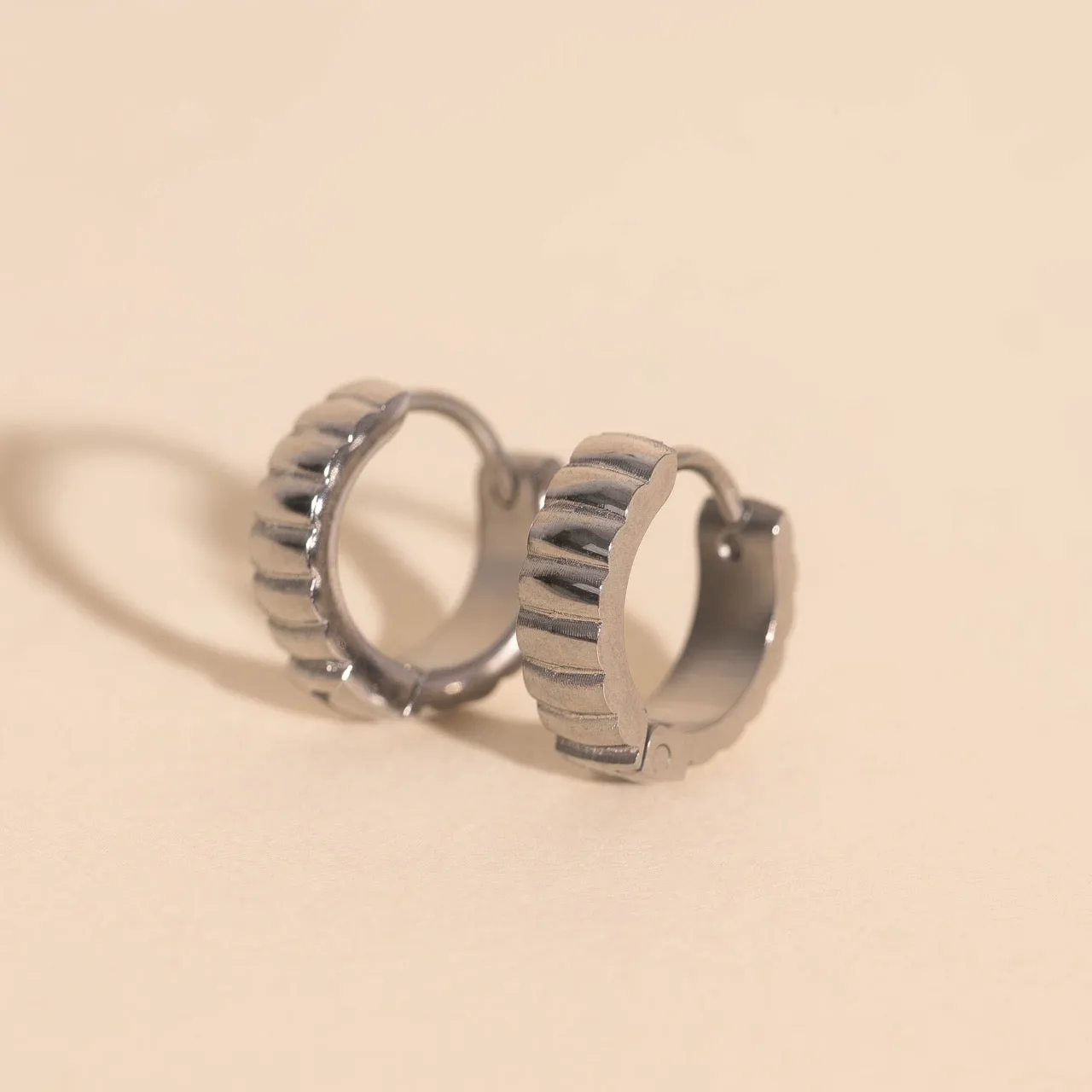 Scalloped Chunky Huggie Hoop Earrings sold by Modcloth product image thumbnail 2