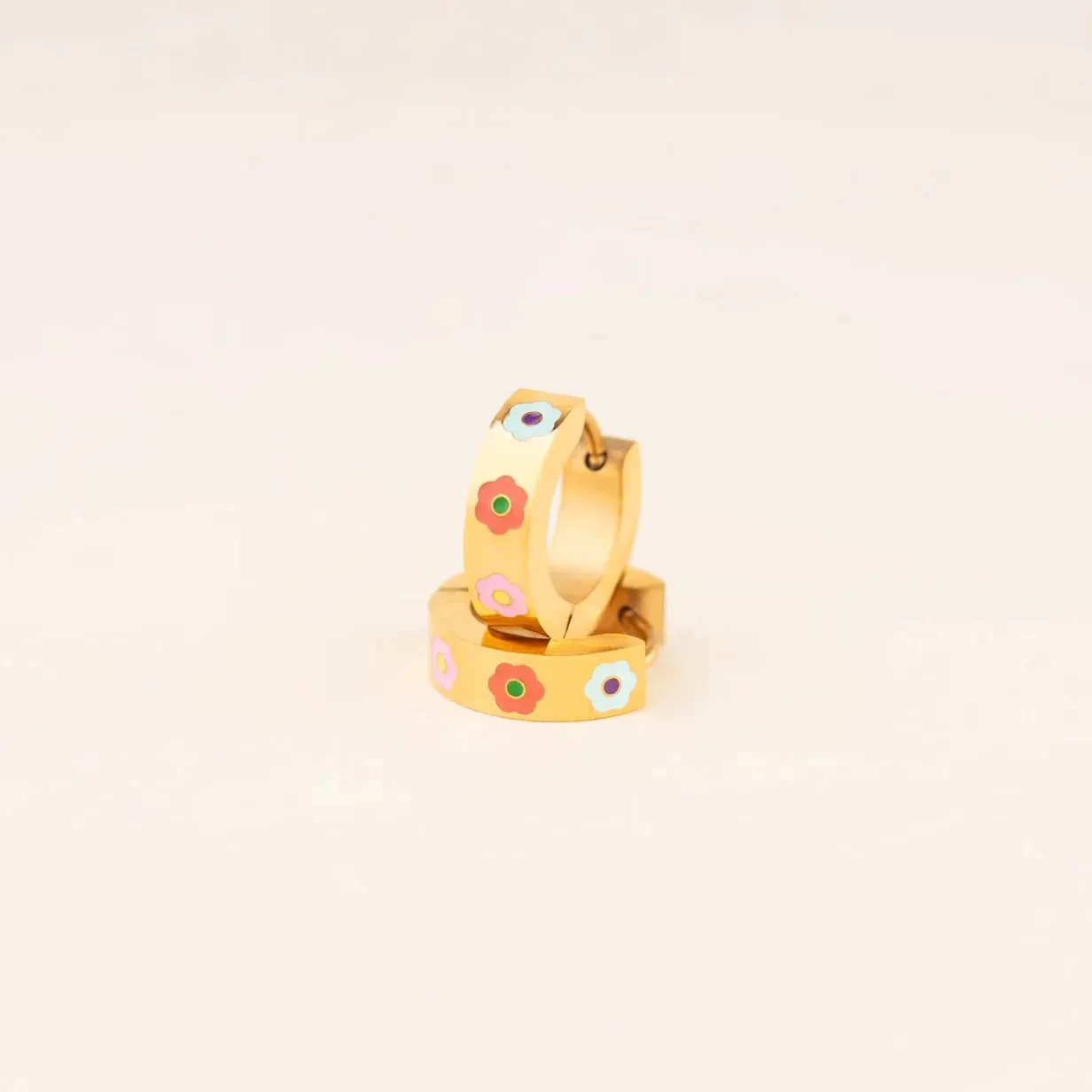 Flower Chunky Huggie Hoop Earrings sold by Modcloth product image thumbnail 4