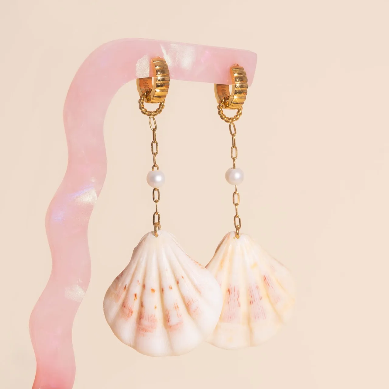 Jumbo Seashell Dangle Huggie Hoop Charms sold by Modcloth product image thumbnail 4