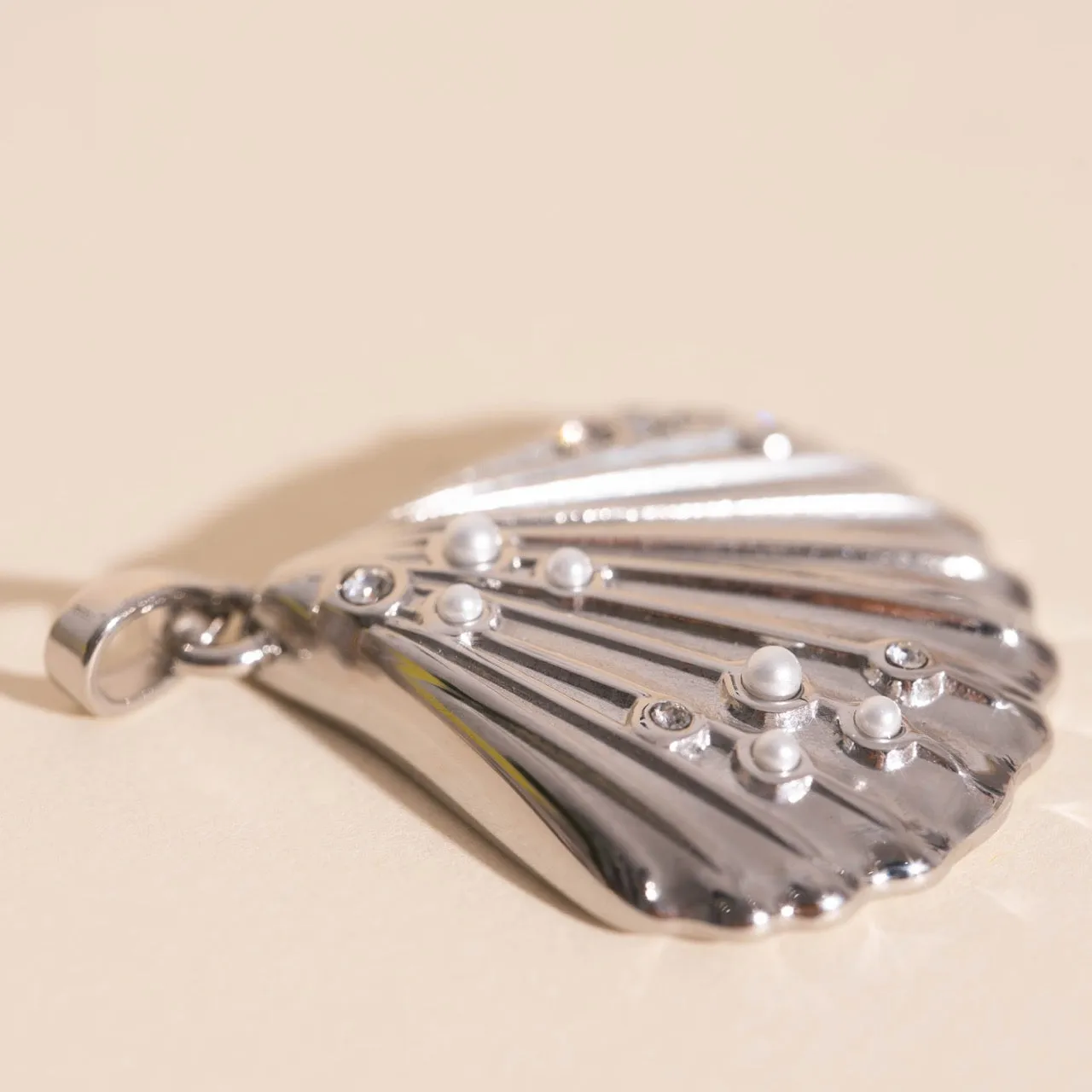 Sandbar Shell Necklace Charm sold by Modcloth product image thumbnail 3