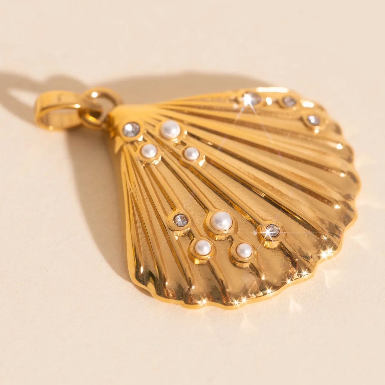 Sandbar Shell Necklace Charm sold by Modcloth product image thumbnail 5