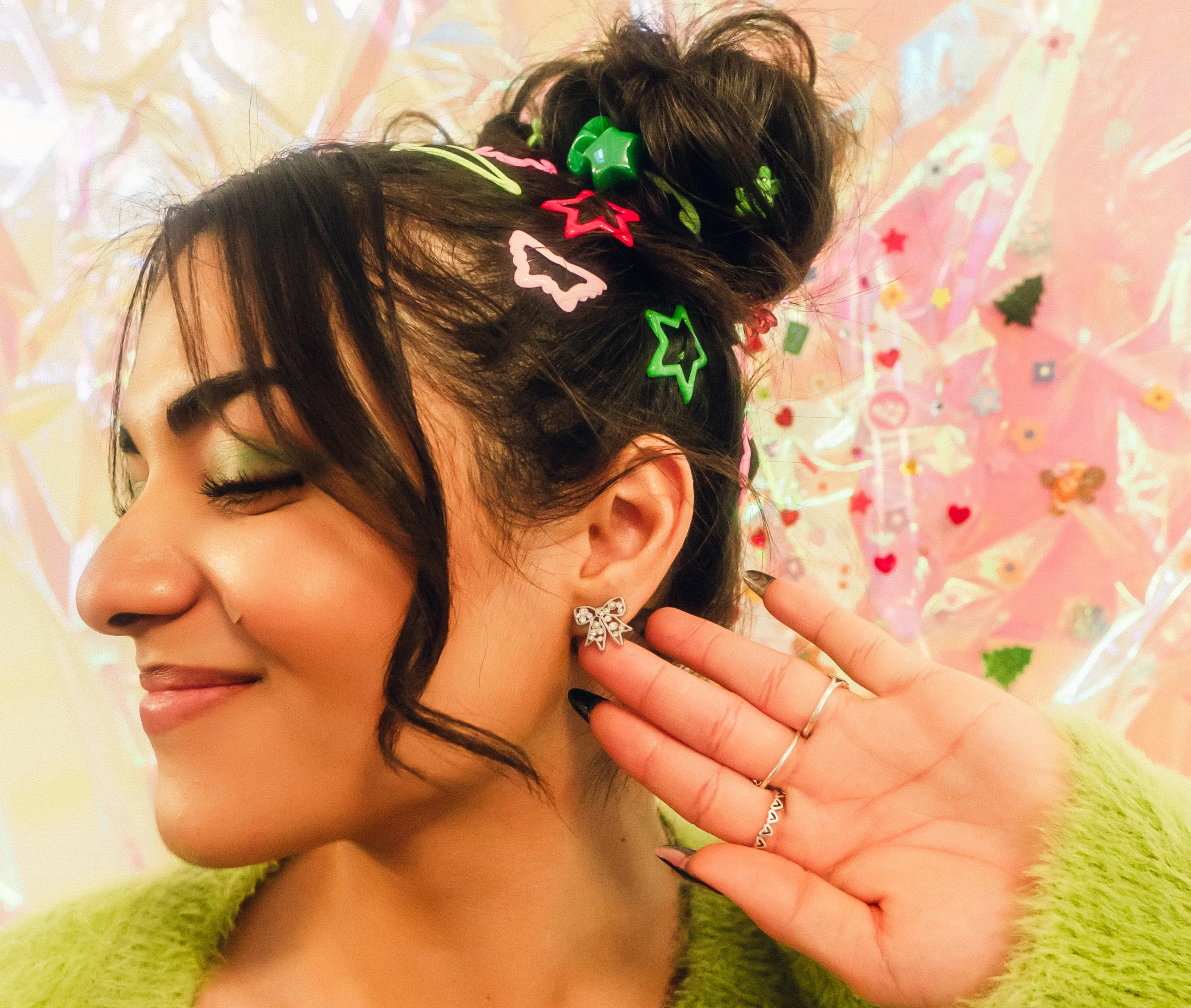 Luxe Ribbon Bow Stud Earrings sold by Modcloth product image thumbnail 2